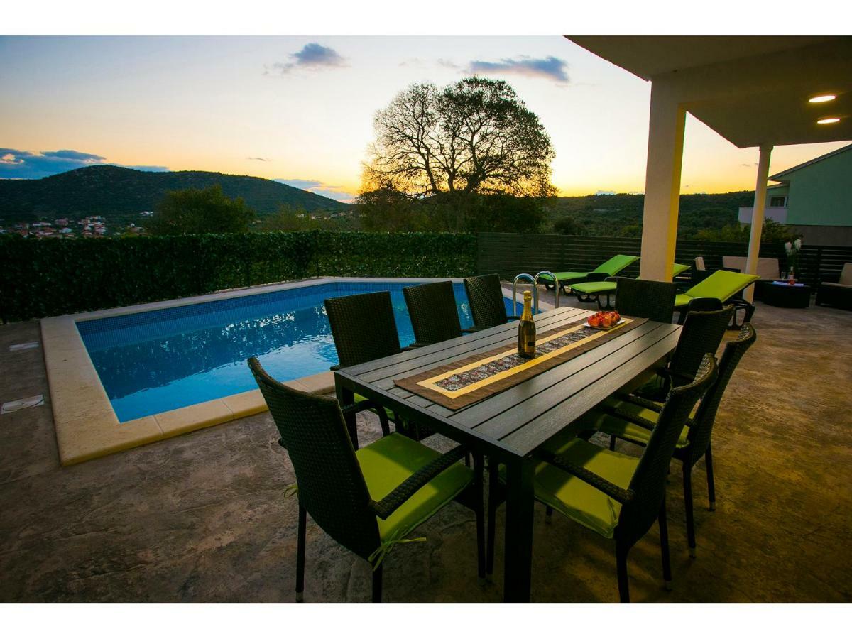Villa Croatia Sea View With Heated Pool Vinišće Zewnętrze zdjęcie