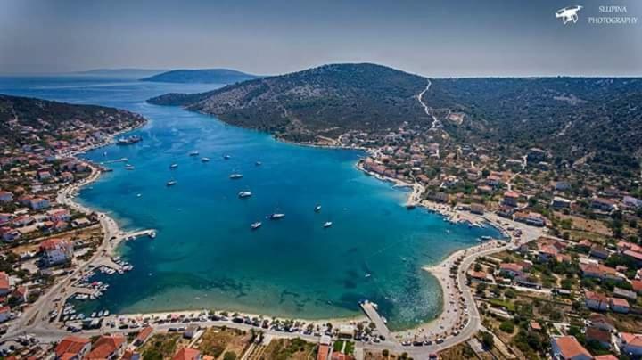 Villa Croatia Sea View With Heated Pool Vinišće Zewnętrze zdjęcie